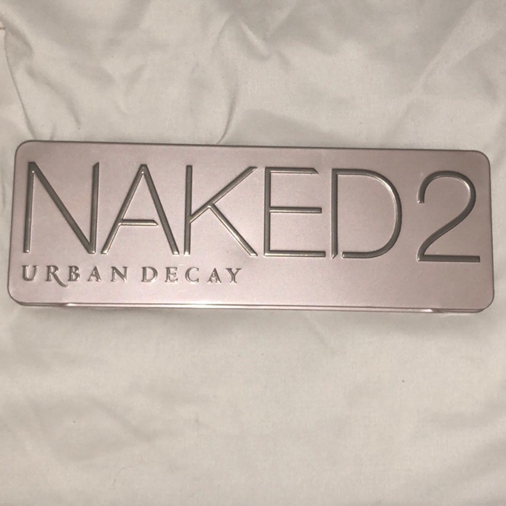 Urban Decay Naked 2 Eyeshadow Palette